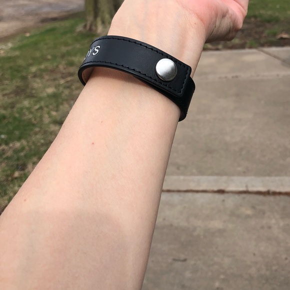 Balmain Leather Snap Bracelet Like Boys NEW He She - Picture 13 of 14